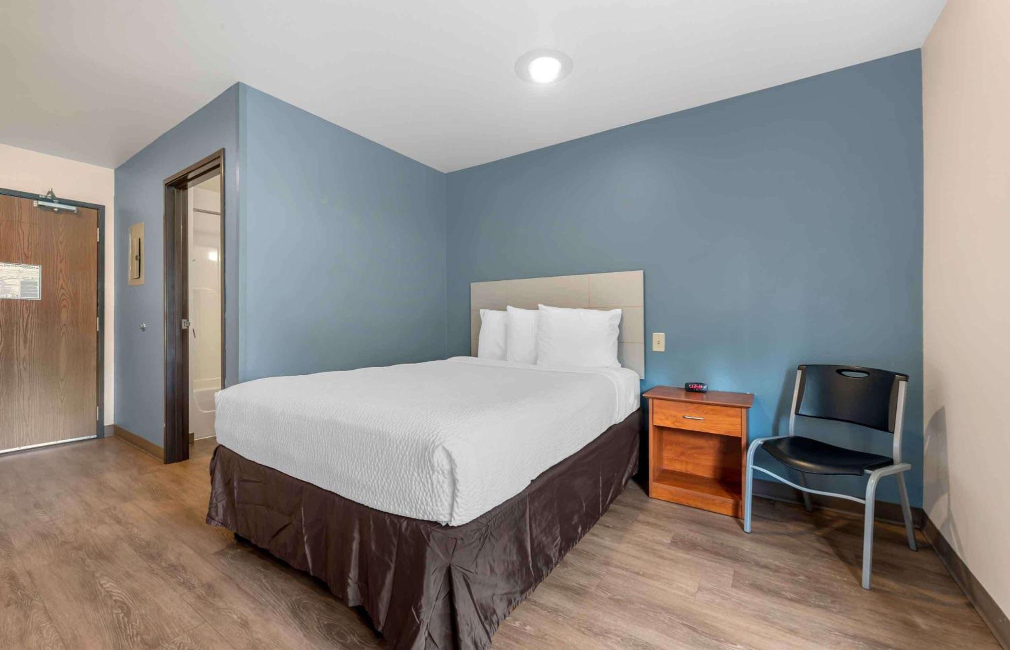 Extended America Select - - East Hotel